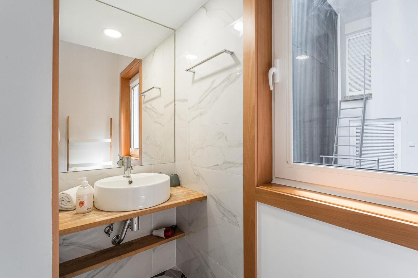 Hotel Guestready - Bright Duplex In Downtown OOporto Exterior foto